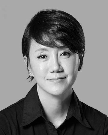 Yunah Jung (鄭允雅)