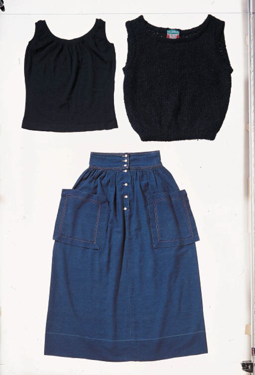 A GROUP OF CASUAL WEAR