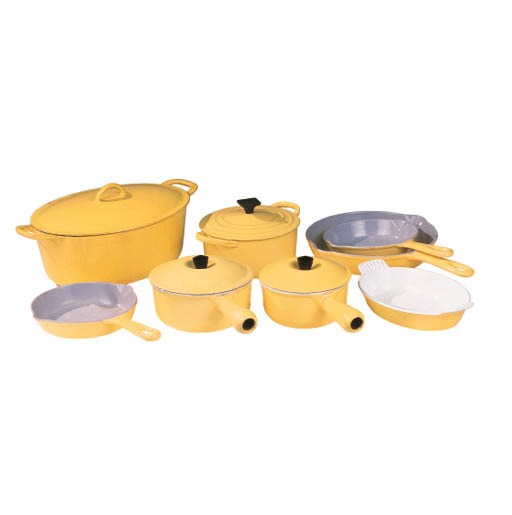 A GROUP OF ENAMELED COOKWARE AND COPPER KITCHEN UTENSILS