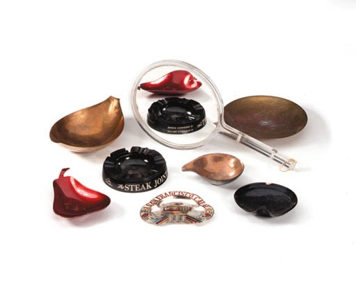 A GROUP OF EIGHT ASSORTED ASHTRAYS
