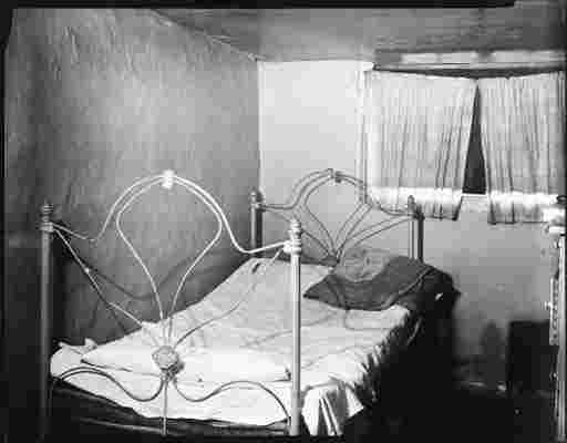 WALKER EVANS