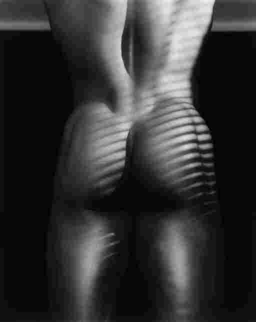 ROBERT MAPPLETHORPE