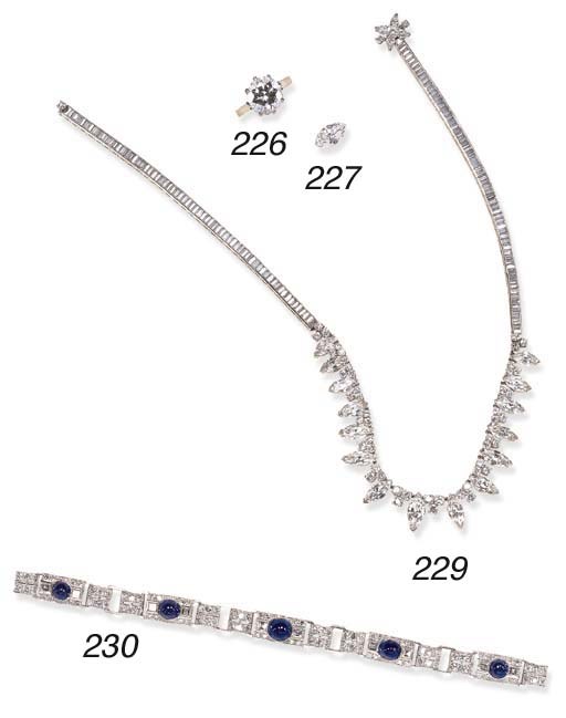 AN ART DECO SAPPHIRE AND DIAMOND BRACELET
