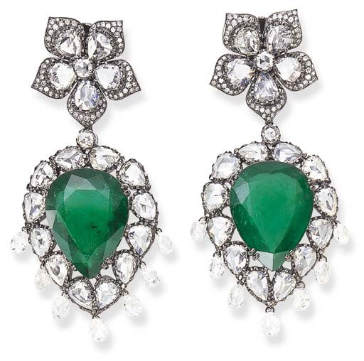 A PAIR OF EMERALD AND DIAMOND EAR PENDANTS