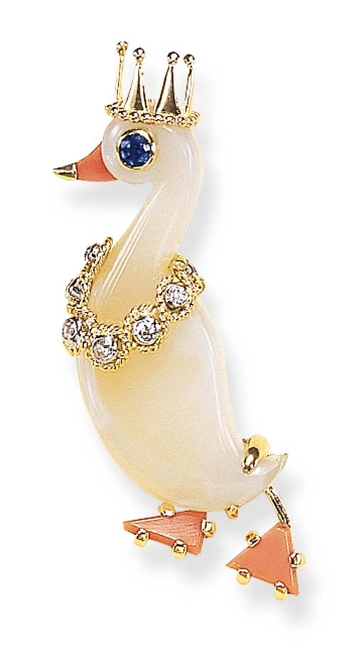AN AGATE, CORAL, SAPPHIRE AND DIAMOND DUCK BROOCH, BY CARTIER