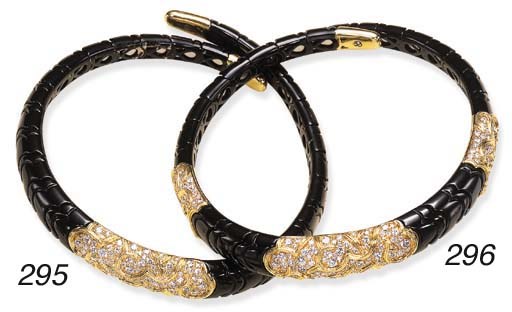A DIAMOND AND GOLD "ONDA BETA" COLLAR, BY MARINA B