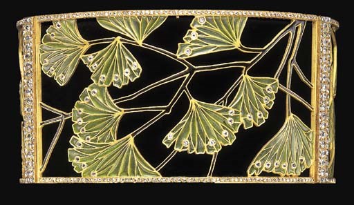 AN EXCEPTIONAL ART NOUVEAU PLIQUE-A-JOUR ENAMEL AND DIAMOND CHOKER, BY LUCIEN GAILLARD