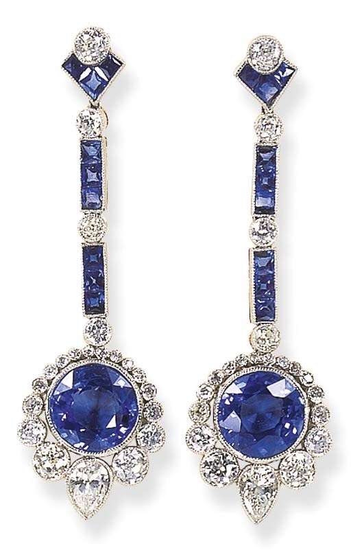 AN ATTRACTIVE PAIR OF SAPPHIRE AND DIAMOND EAR PENDANTS