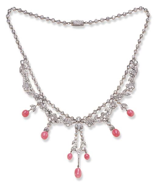 AN EXQUISITE BELLE EPOQUE CONCH PEARL AND DIAMOND NECKLACE