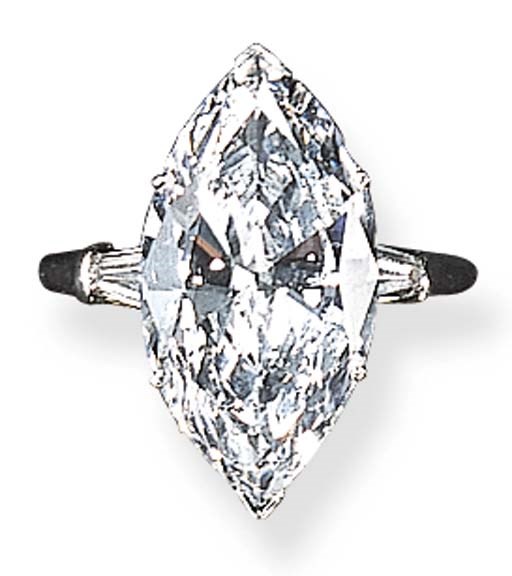 A FINE SINGLE-STONE DIAMOND RING