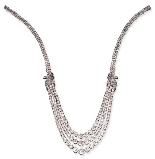 AN ELEGANT DIAMOND NECKLACE