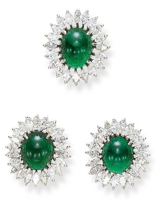 A SET OF EMERALD AND DIAMOND JEWELRY
