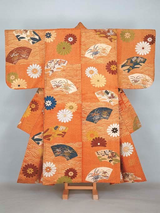 Noh costume (karaori)with scattered fans on waves and chrysanthemums on hexagonal diaper pattern