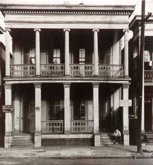 WALKER EVANS