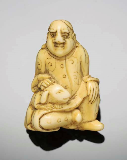 A Japanese ivory netsuke of a European man, 18th Century