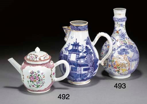 A Chinese famille rose and underglaze blue guglet, Qianlong