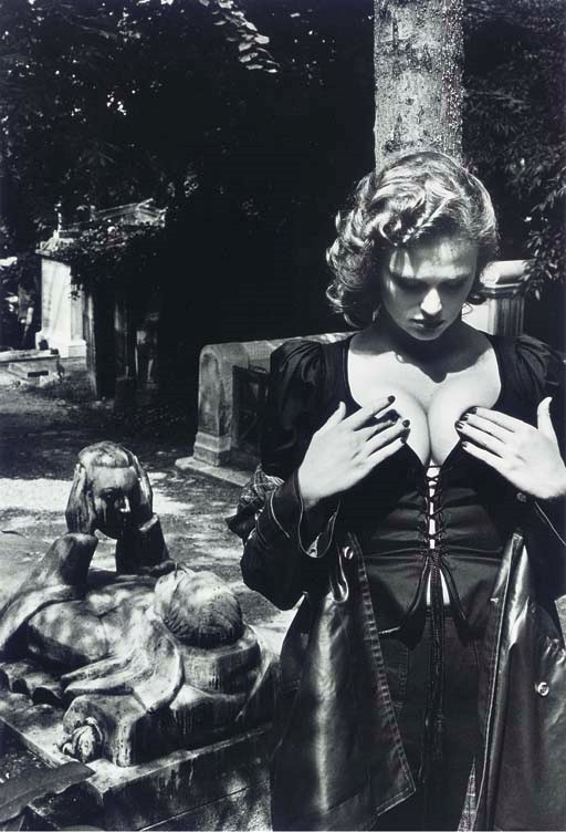 HELMUT NEWTON (1920-2004)