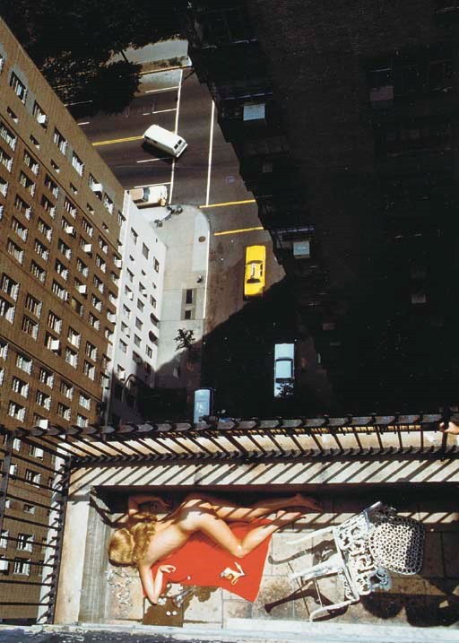 HELMUT NEWTON