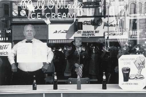 LEE FRIEDLANDER
