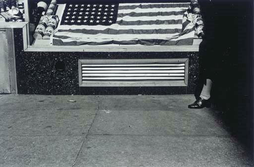 LEE FRIEDLANDER