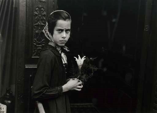 HELEN LEVITT (b. 1918)