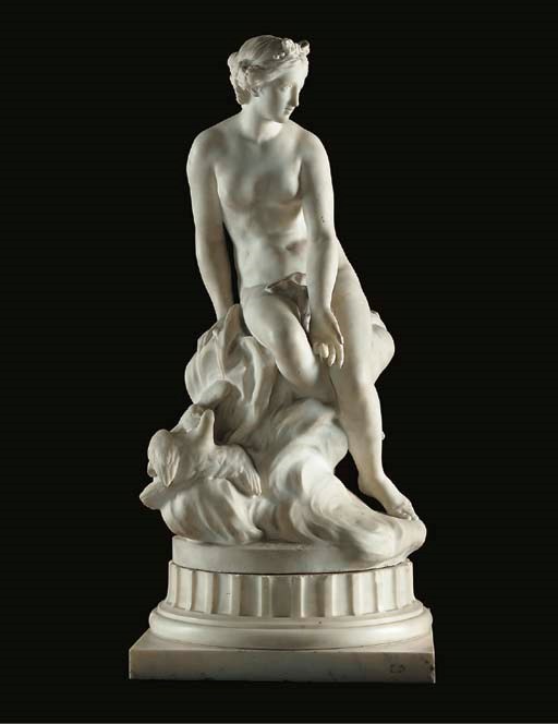 A CARVED MARBLE FIGURE OF VENUS