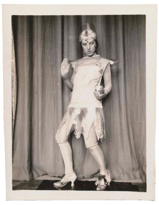 CLAUDE CAHUN (1894-1954)