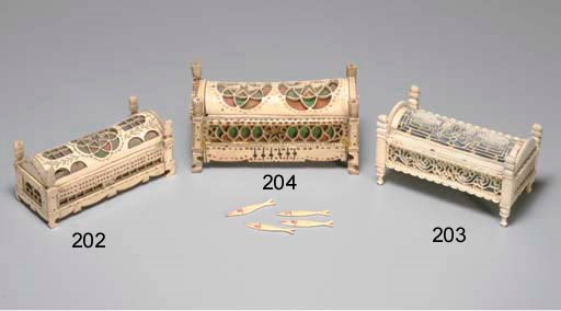 Domino Bone Box, c. 1802-1815.