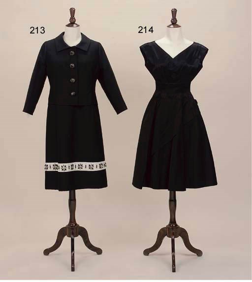 A BLACK COCKTAIL DRESS, CIRCA 1960