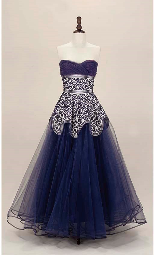 A SATIN AND TULLE BALLGOWN BY MURRAY ARBEID, 1986