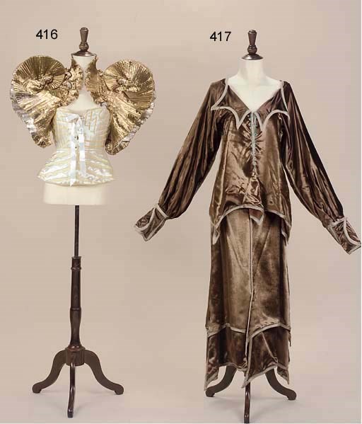 ZANDRA RHODES