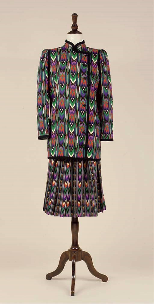 A TWO-PIECE ENSEMBLE WITH COORDINATING HANDBAG, YSL