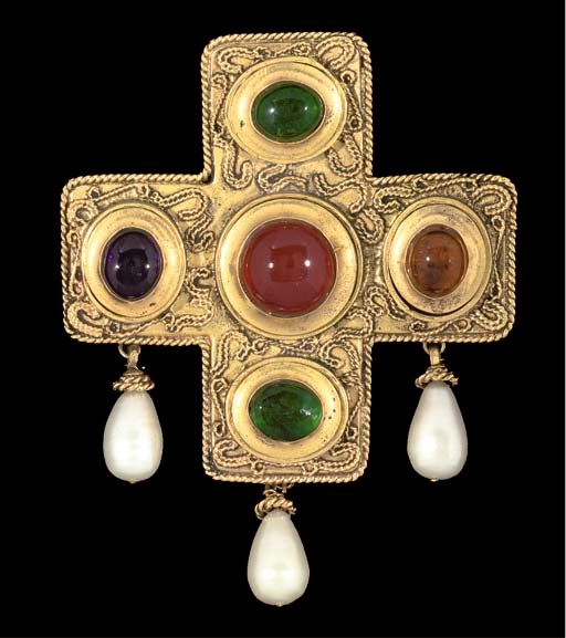 A GILT METAL AND POURED GLASS BROOCH, CHANEL