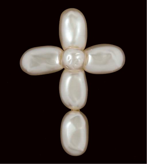 A LARGE POURED GLASS FAUX PEARL CRUCIFORM BROOCH, CHANEL