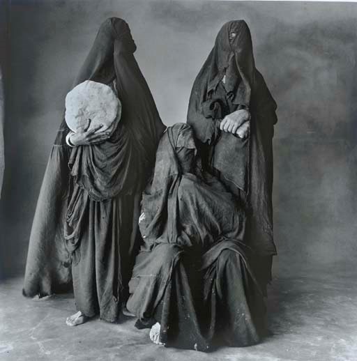 IRVING PENN (b. 1917)