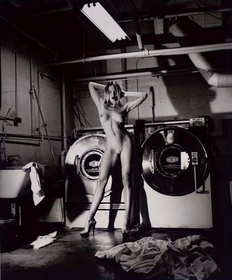 HELMUT NEWTON