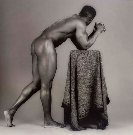 ROBERT MAPPLETHORPE