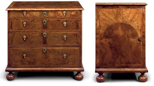 A WILLIAM AND MARY WALNUT CHEST