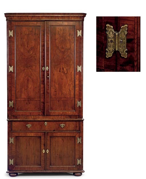 A QUEEN ANNE WALNUT CORNER-CABINET