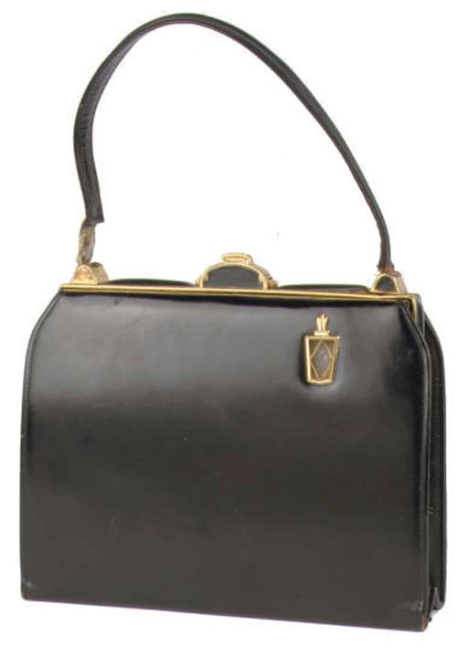 A 'LITE ON' HANDBAG, BY STRAETER