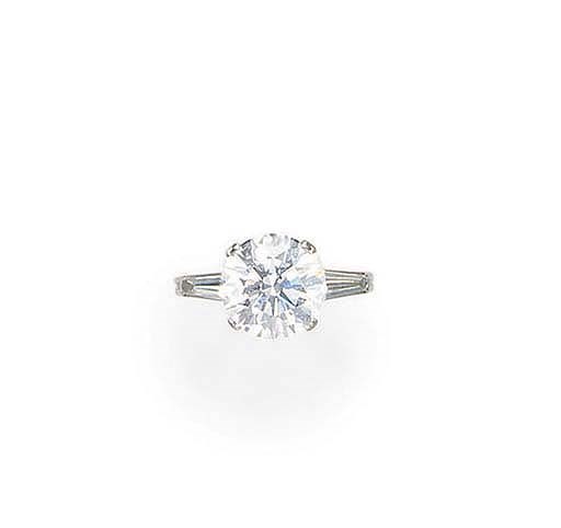 A DIAMOND RING, BY TIFFANY & CO.