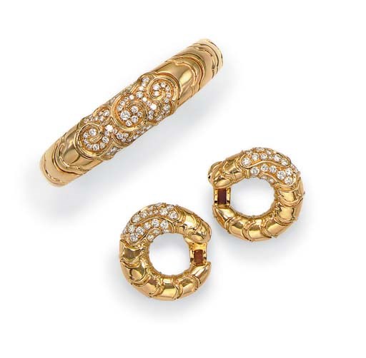 A SET OF GOLD AND DIAMOND "ONDA" JEWELRY, BY MARINA B.