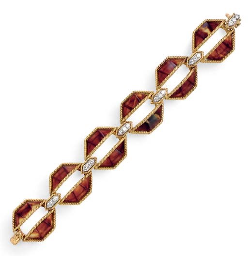 **A TORTOISESHELL, DIAMOND AND GOLD BRACELET, BY BOUCHERON