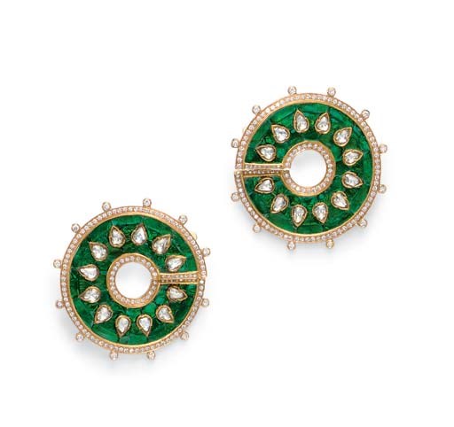 A PAIR OF INDIAN-STYLE MULTI-GEM EAR CLIPS