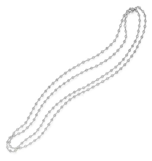 A DIAMOND LONGCHAIN NECKLACE