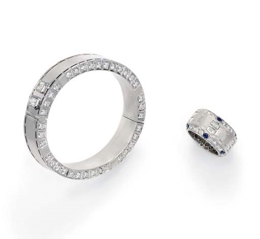A SET OF GENTLEMAN'S DIAMOND, SAPPHIRE AND PLATINUM JEWELRY