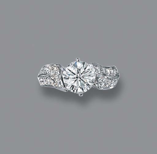 A DIAMOND SINGLE-STONE RING, BY VAN CLEEF & ARPELS