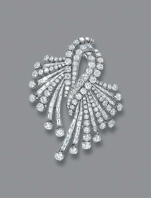 A DIAMOND BROOCH