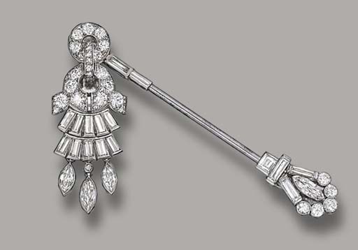 AN ART DECO DIAMOND JABOT PIN, BY CARTIER