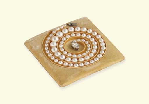A PEARL NECKLACE